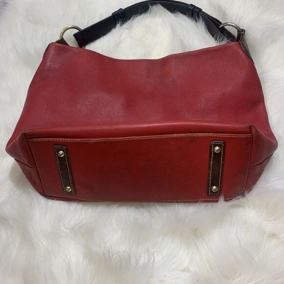 Dooney and Bourke Red Leather Large O Ring Calf Leather Hobo Purse - Picture 5 of 16